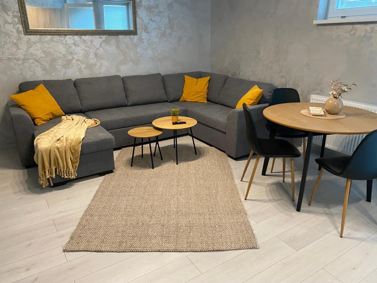 Maja Apartman Dunajská Streda Buitenkant foto