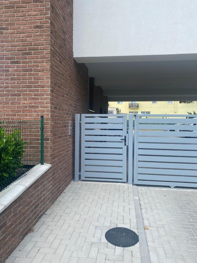 Maja Apartman Dunajská Streda Buitenkant foto